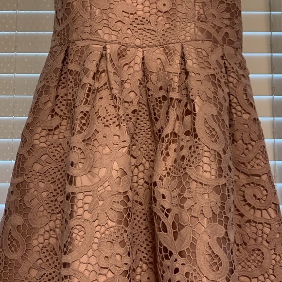 Chi Chi London Lace Dip Highlow Dress - Picture 5 of 12